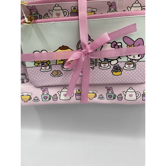 Hello Kitty & Friends Lot Of 2 Makeup/Pencil Pouches Set -Medium & Large NEW - Picture 3 of 8